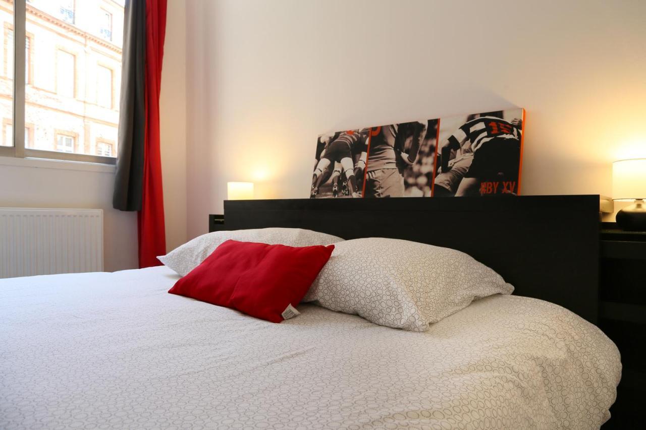 Le Premier De Saint Georges Place 120M Parking Toulouse Kültér fotó